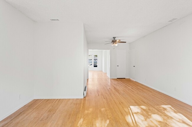 Building Photo - 13218 Lake St