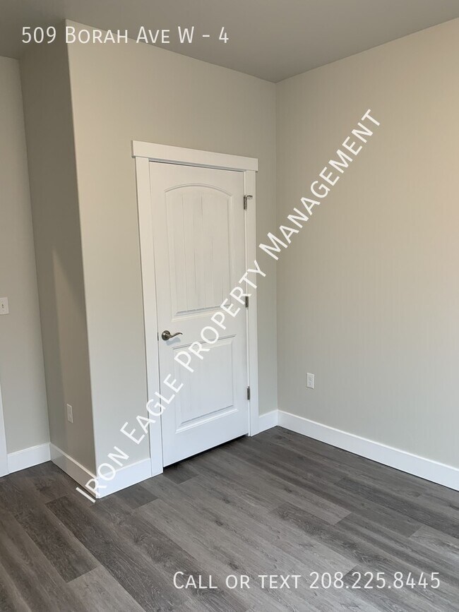 Building Photo - 509 Borah Ave W