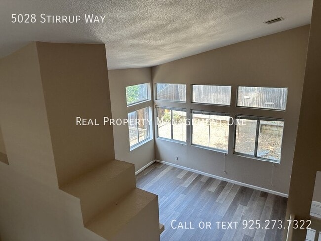 Building Photo - 5028 Stirrup Way