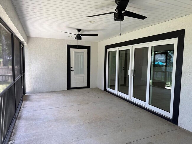 Building Photo - 16382 SE 83rd Ave
