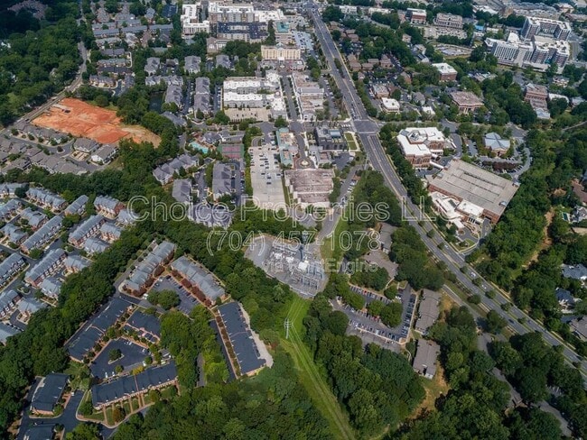 Building Photo - 3526 Colony Crossing Dr