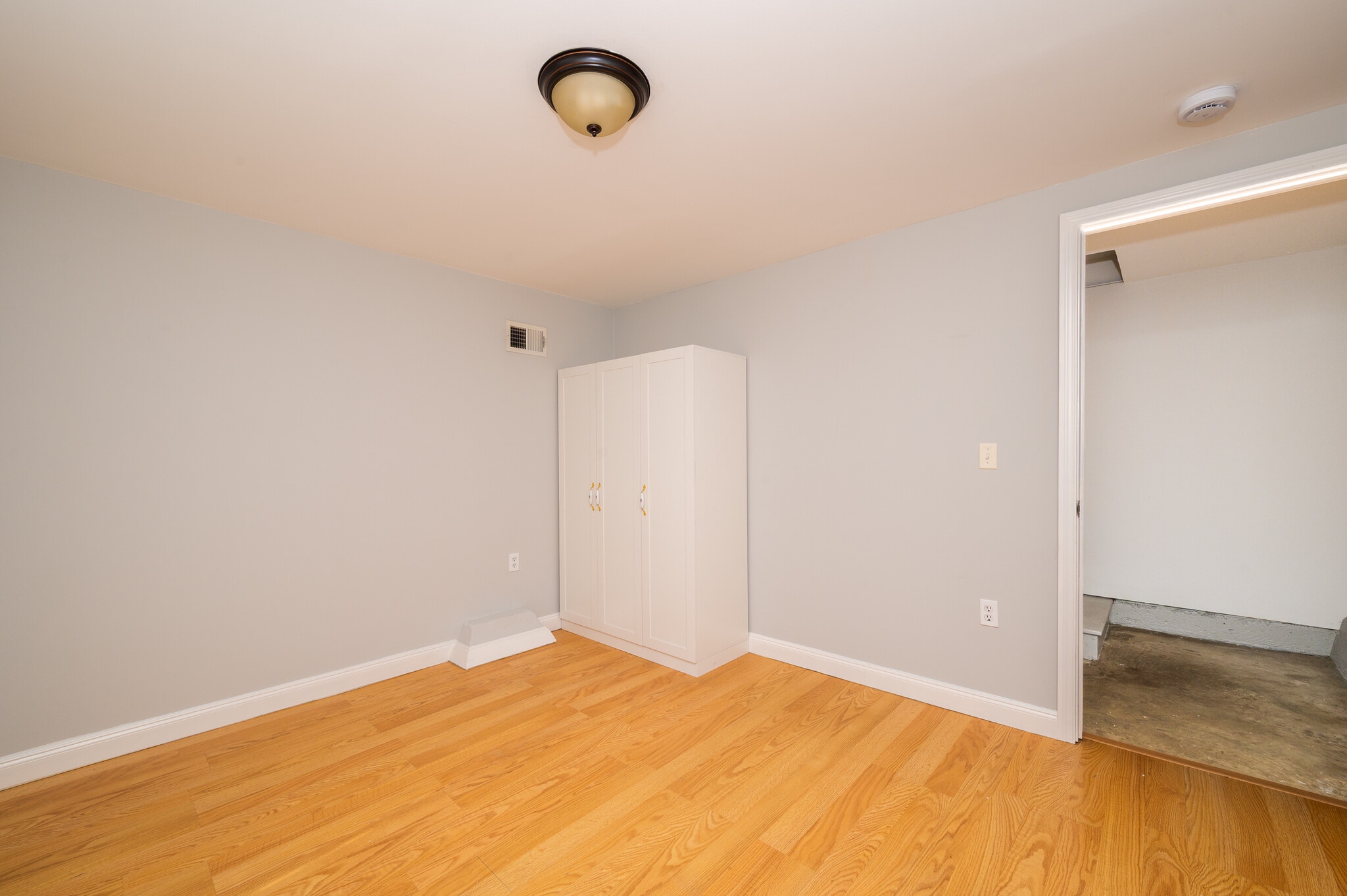 Building Photo - 2727 Moraga St