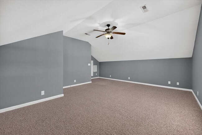 Building Photo - 3534 Southwood Dr