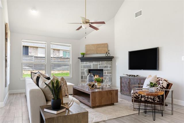 Building Photo - 713 Parkland Dr
