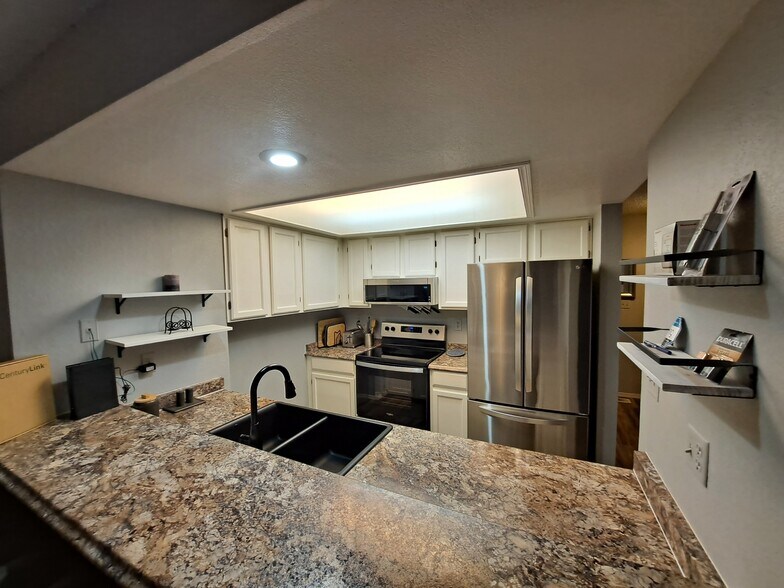 Building Photo - 1241 Firefly Cir