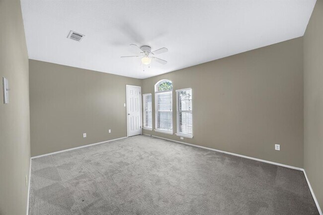 Building Photo - 8404 Tyhurst Dr