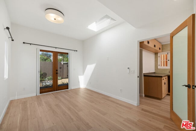 Building Photo - 3846 Lyceum Ave