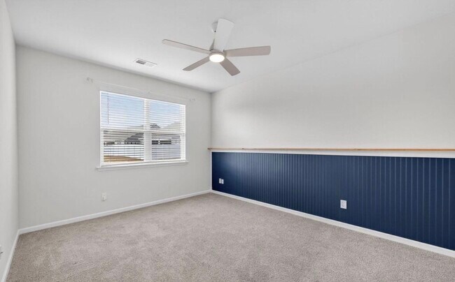 Building Photo - 2039 Willowleaf Dr