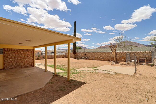 Building Photo - 10401 Centaur Dr