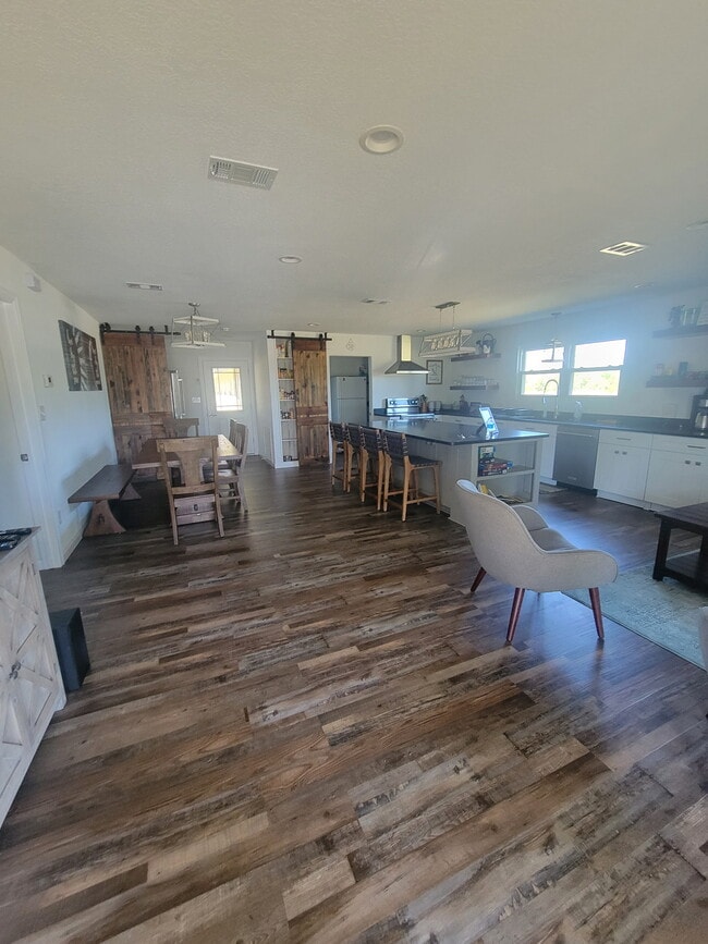 Building Photo - 12013 Hauser Rd