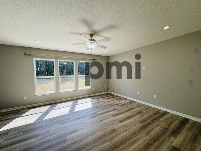 Building Photo - 5749 Shadowfair Ln