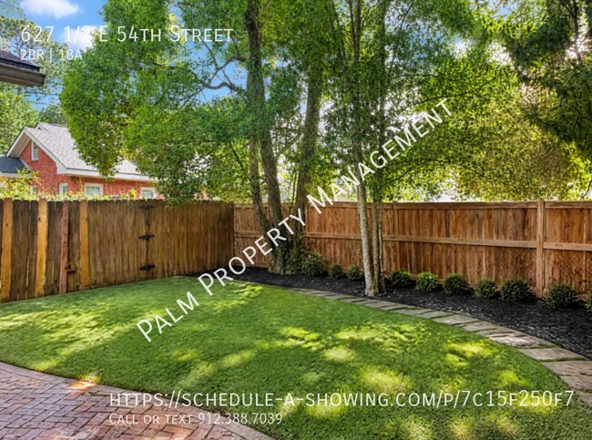 Building Photo - 627 1/2 E 54th Street-