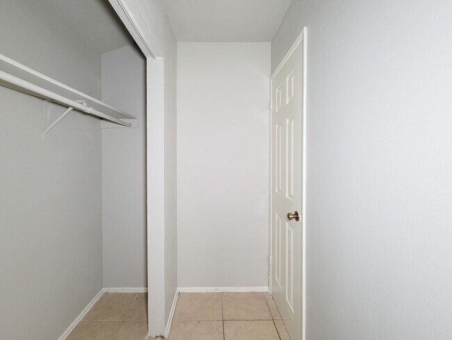 Building Photo - NICE 3 BEDROOM 1 BATH LEASE HOME IN RANCH COUNTRY HOCKLEY, TEXAS