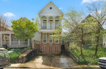 Building Photo - 2065 Peabody Ave