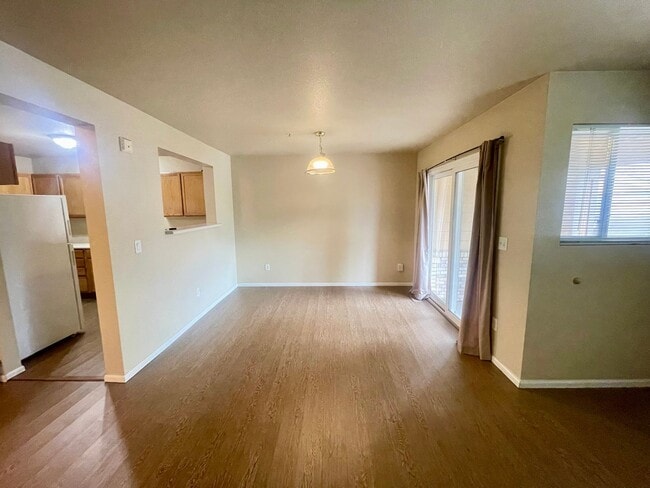 Building Photo - Amazing 3 bed, 3.5 bath Condo in Rigden Farm!