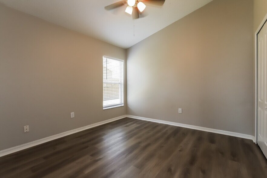 Building Photo - 29942 Morningmist Dr