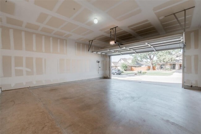 Building Photo - 1333 Terrace View Dr
