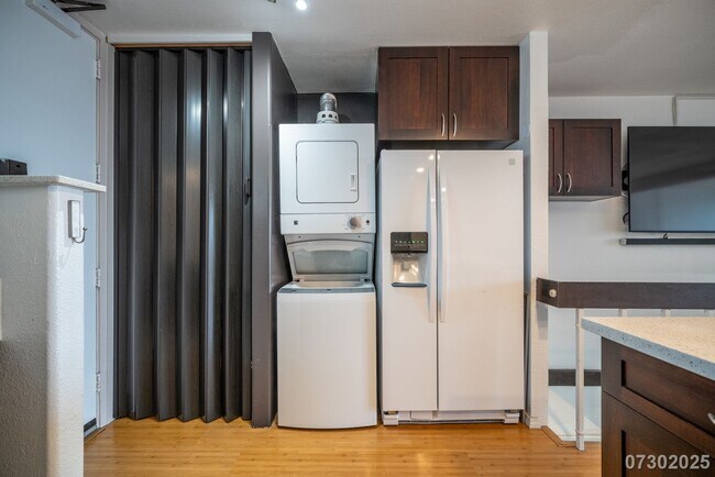 Building Photo - $2500.00 | 1BD/1BA Loft Style Condominium ...