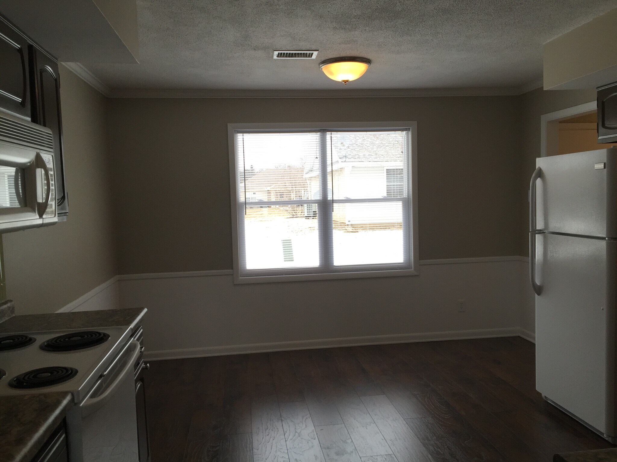 Large Kitchen - 14214 W Heather Ln