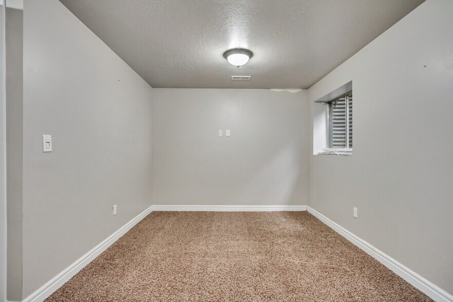 Building Photo - 1310 E 1990 S