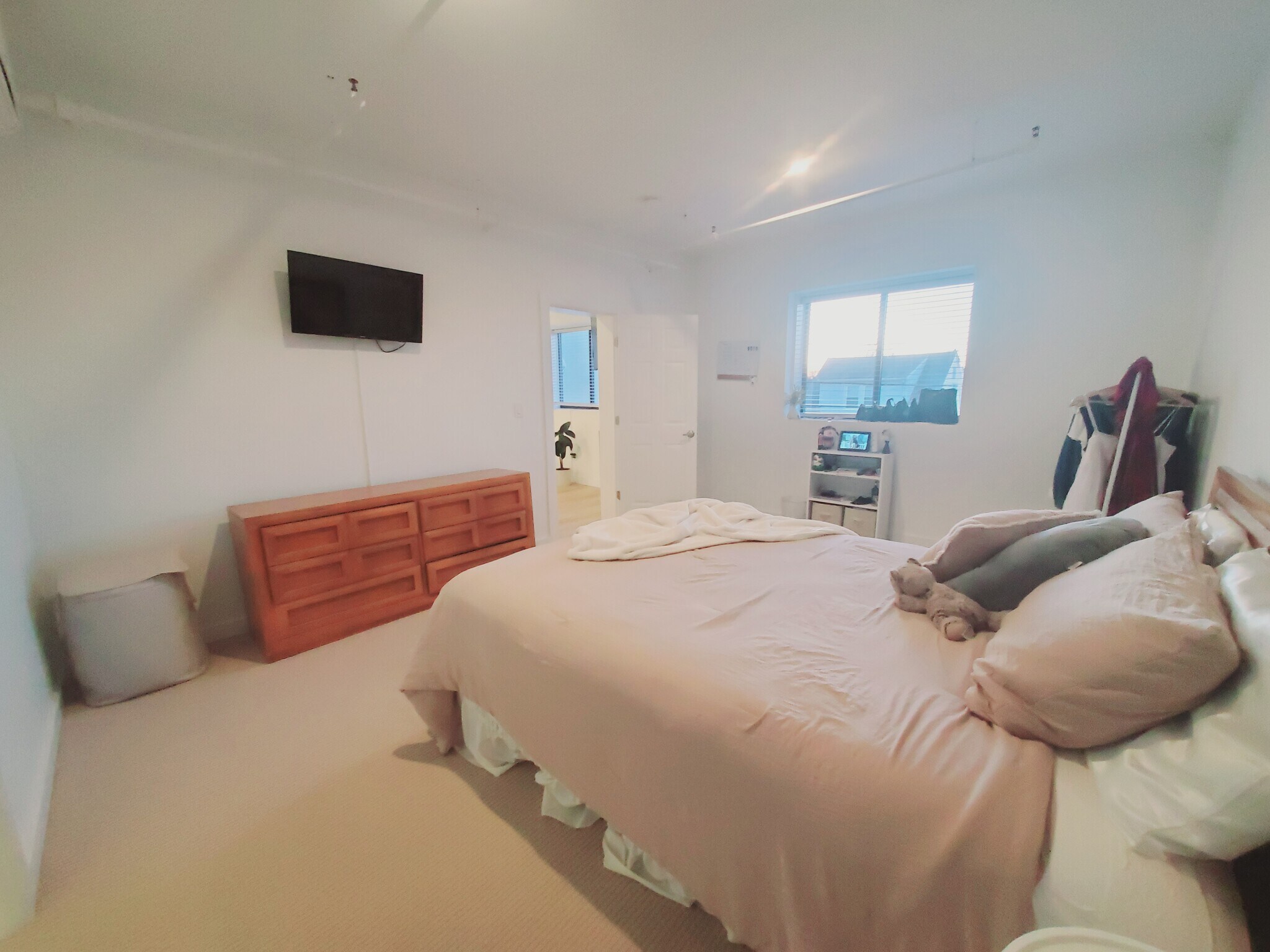 Building Photo - 39 Parker Ave