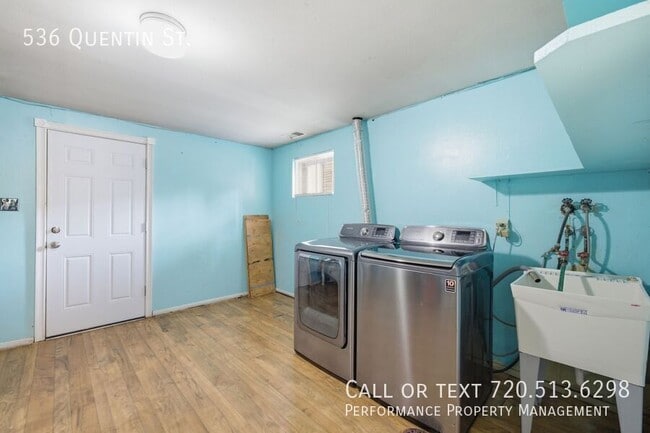 Building Photo - 536 Quentin St