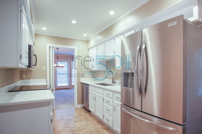 Building Photo - Check out the UPGRADES! Wow!