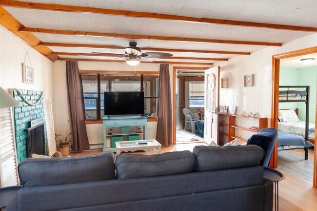 Building Photo - 226 Ocean Blvd