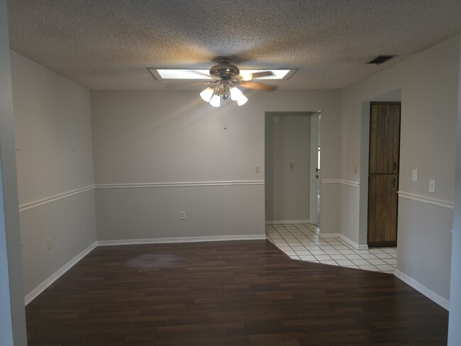 Building Photo - 5373 N Mock Orange Dr