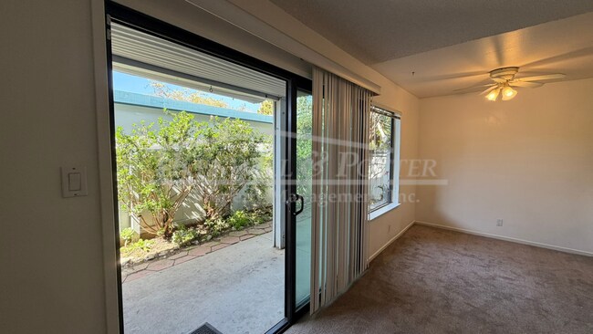Building Photo - 2 Bedroom Condo In The Villas Of Capitola!