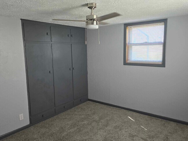 Building Photo - Soda Triplex