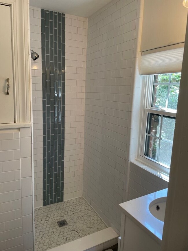 Building Photo - Updated Cute Cape - 3 bedroom, 2 bath -  4509 Fitzhugh Ave.