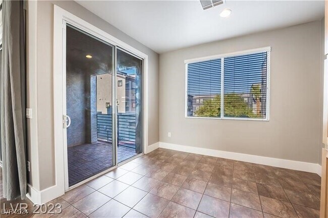 Building Photo - 9050 W Tropicana Ave