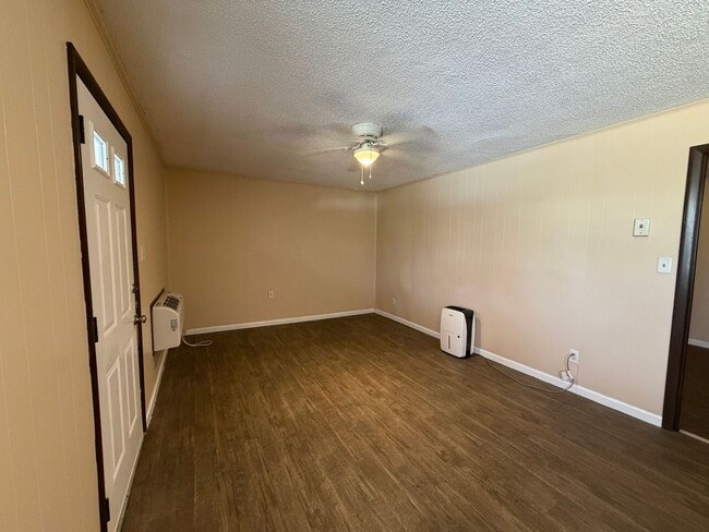 Building Photo - 956 Thompson Springs Rd SE