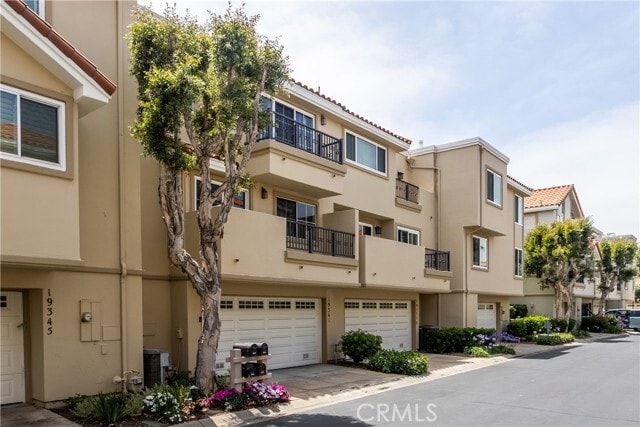 Building Photo - 19341 Sawgrass Ln