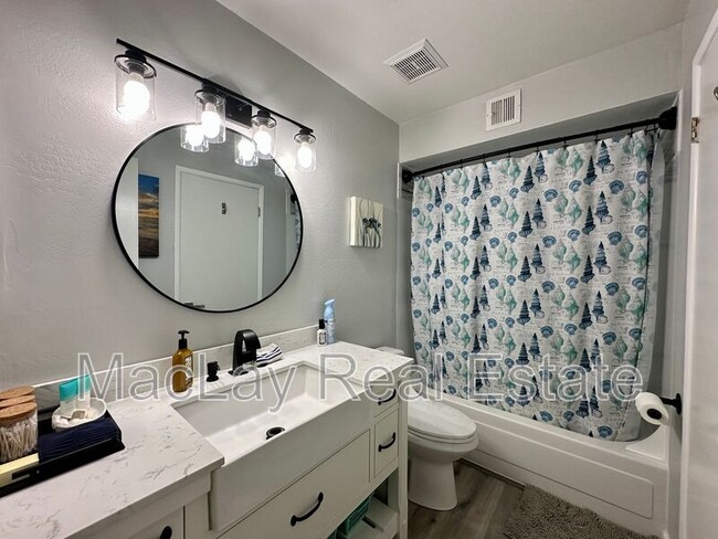 Building Photo - 4901 S Calle Los Cerros Dr