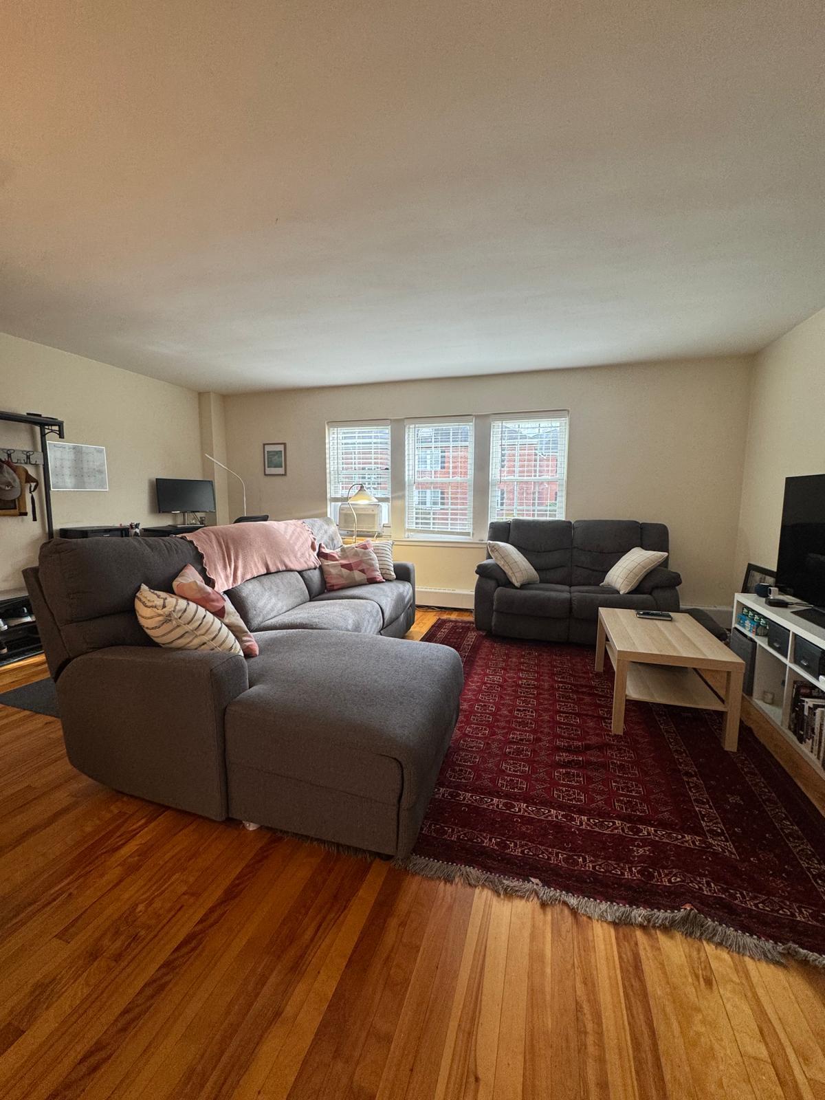 Building Photo - 33 Hammond Pond Pky