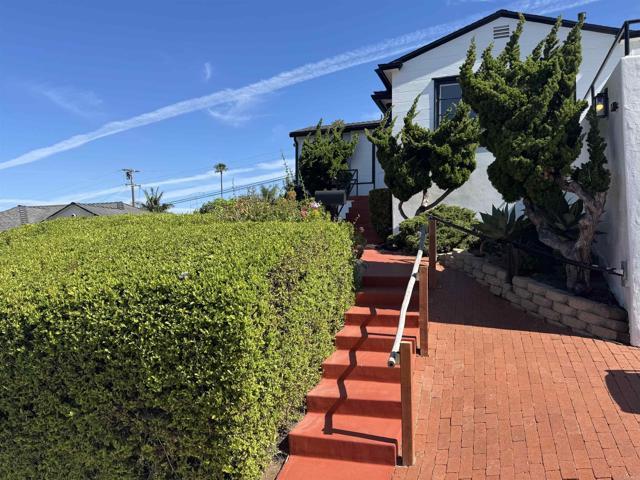 Building Photo - 4452 Orchard Ave