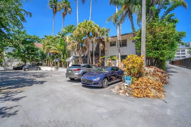 Building Photo - 3265 Virginia St