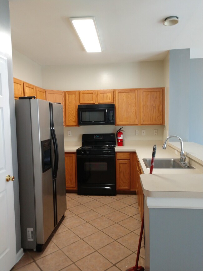 Building Photo - 246 Riverwalk Way