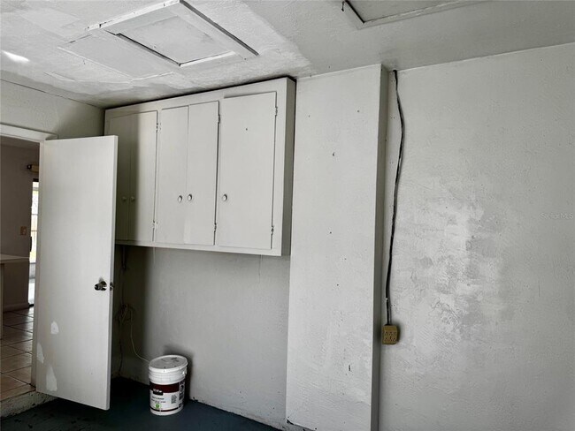 Building Photo - 5561 100th Ave