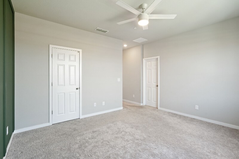 Building Photo - 1305 Swallowtail Dr