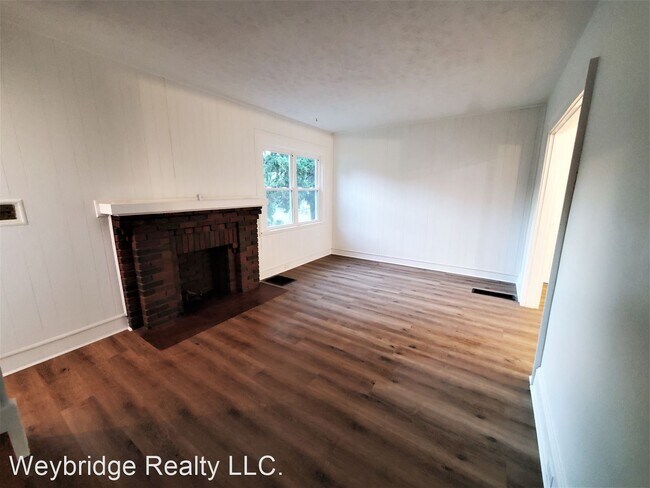 Building Photo - 3 br, 1 bath House - 3466 Wabash Ave