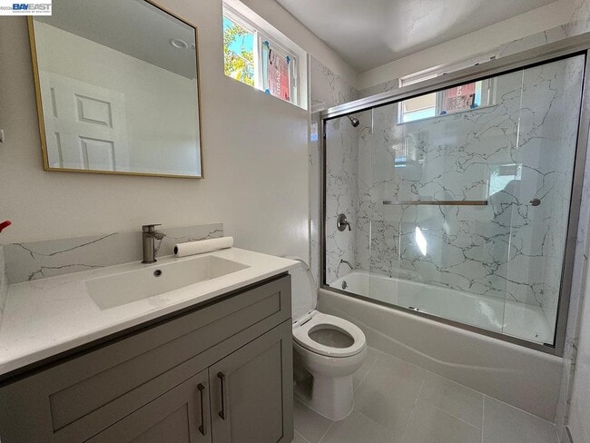 Building Photo - 1632 Wayne Ave