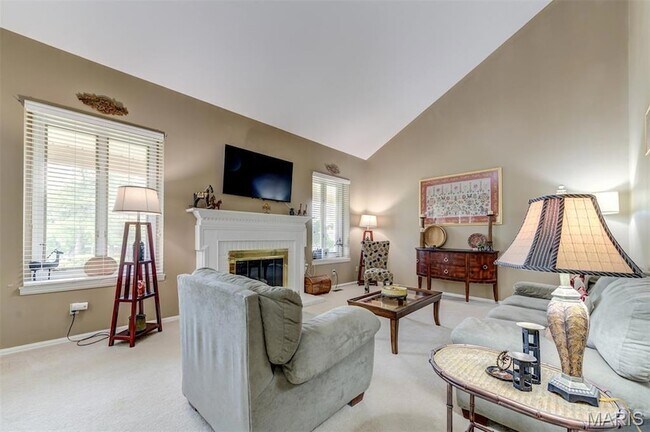 Building Photo - 14991 Broadmont Dr