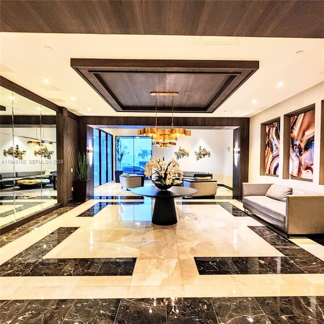 Building Photo - 20505 E Country Club Dr