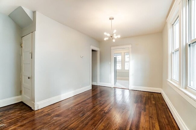 Building Photo - Great 2 Bedroom in Madisonville!