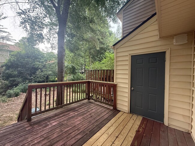 Building Photo - 6523 Hearthstone Dr
