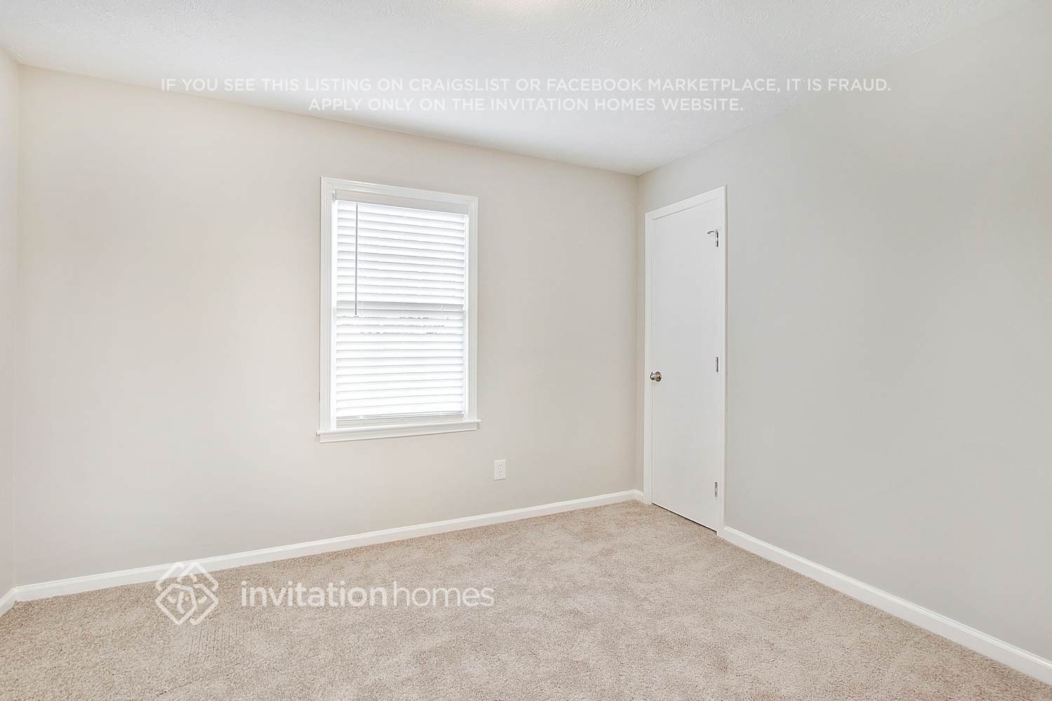 Building Photo - 3811 Sherwood Dr