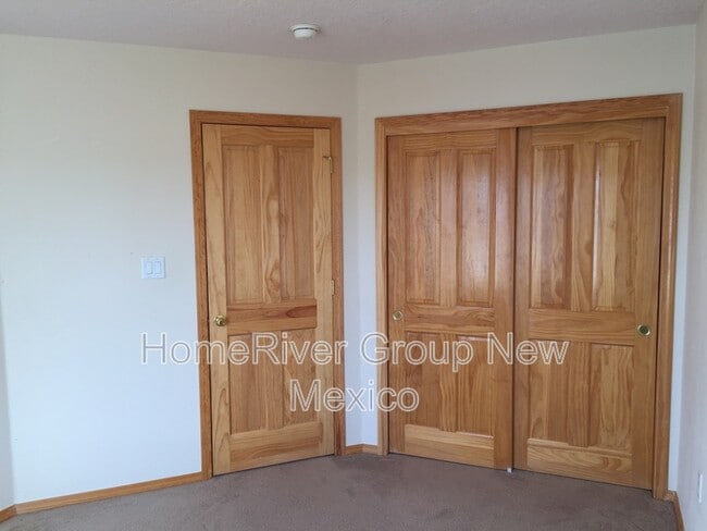 Building Photo - 828 Kipuka Dr NW